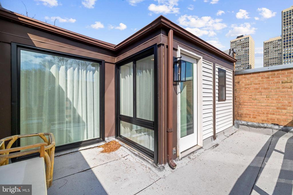 331 S 2ND STREET