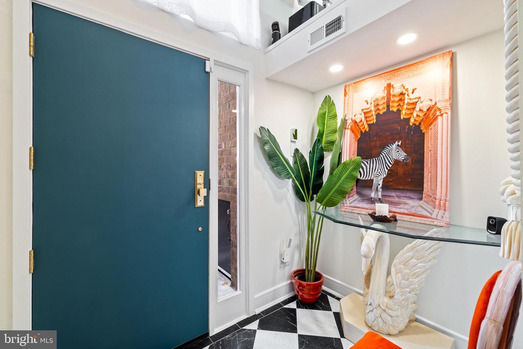 331 S 2ND STREET