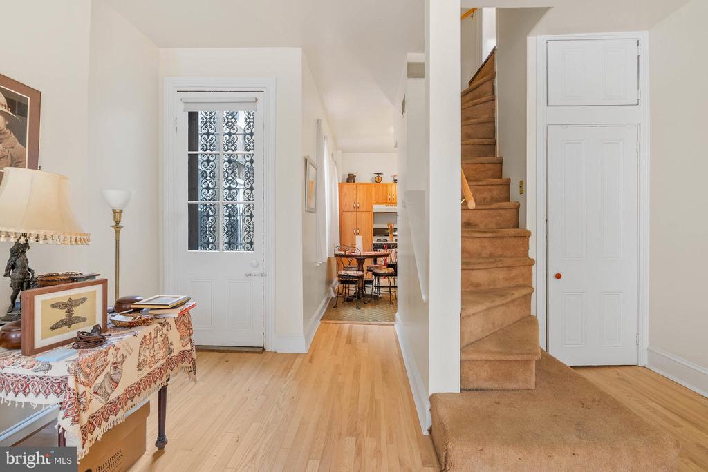 4143 WOODLAND AVENUE