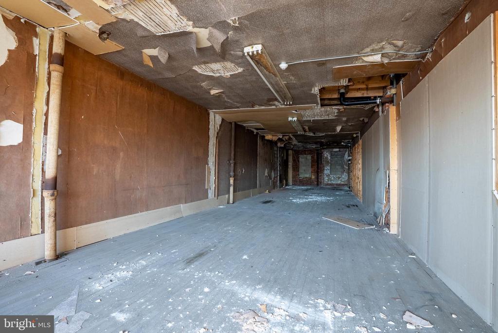 14 N 52ND STREET 18