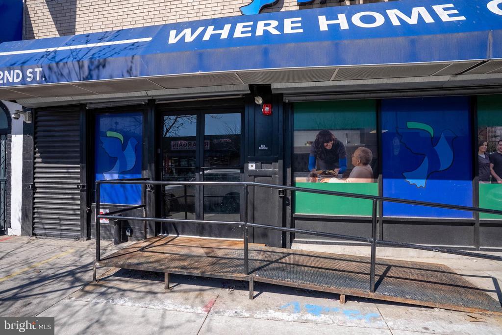 14 N 52ND STREET 18