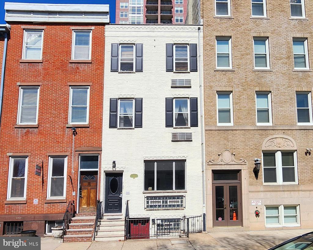 1413 LOMBARD STREET