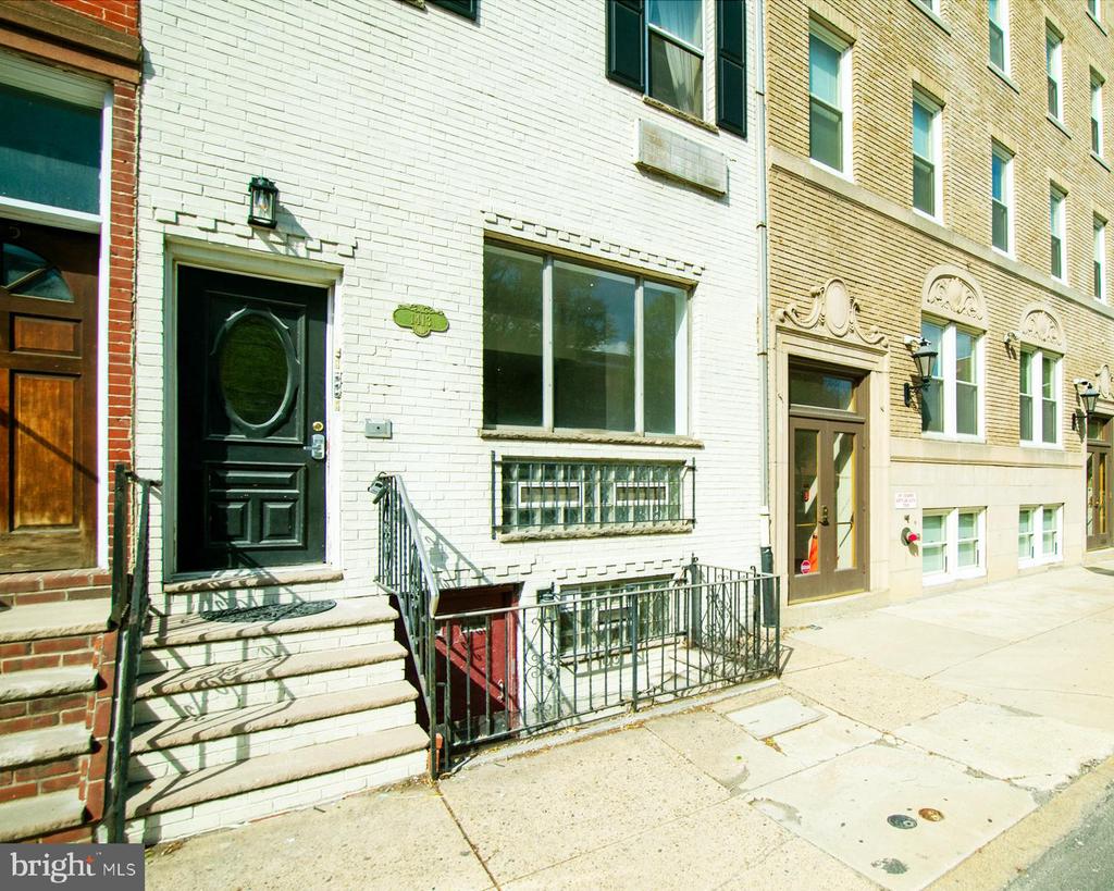 1413 LOMBARD STREET
