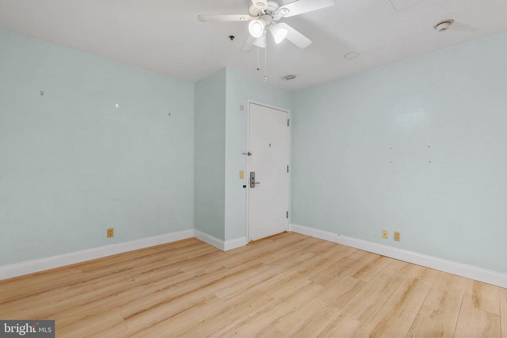 1100 VINE STREET Unit: 1403