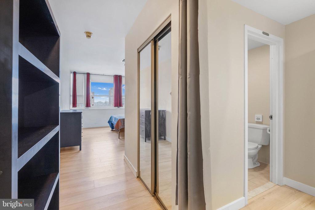 1100 VINE STREET Unit: 1403
