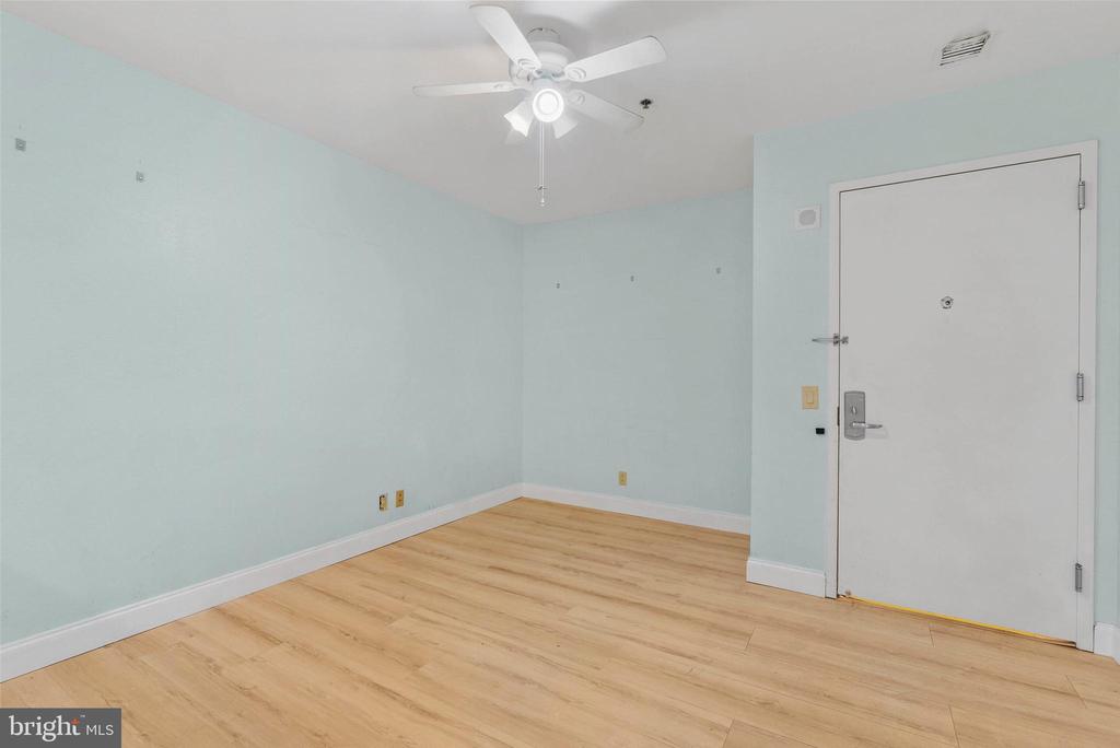 1100 VINE STREET Unit: 1403