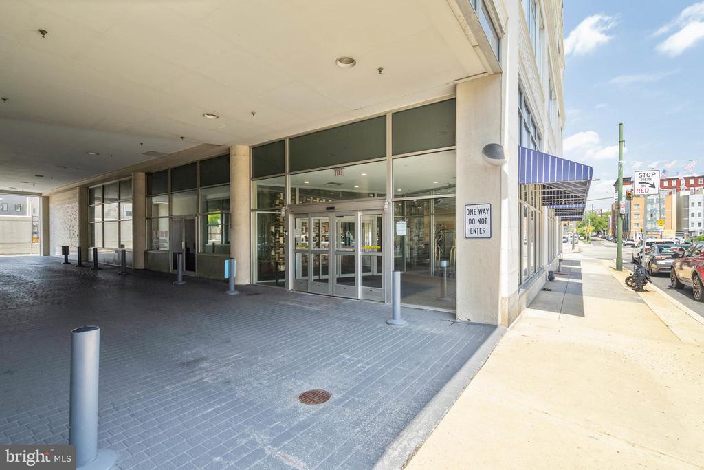 1100 VINE STREET Unit: 1403