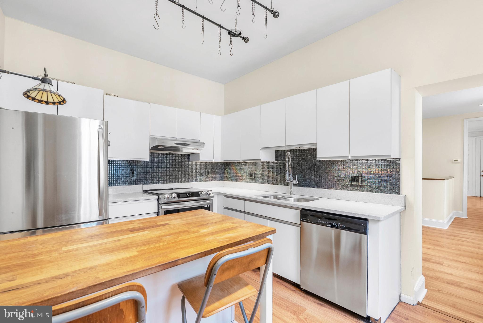 2024 SPRING GARDEN STREET 4