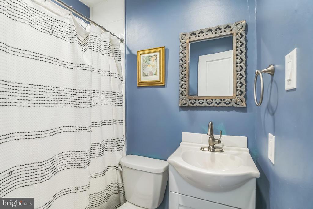 1522 MOUNT VERNON STREET 3