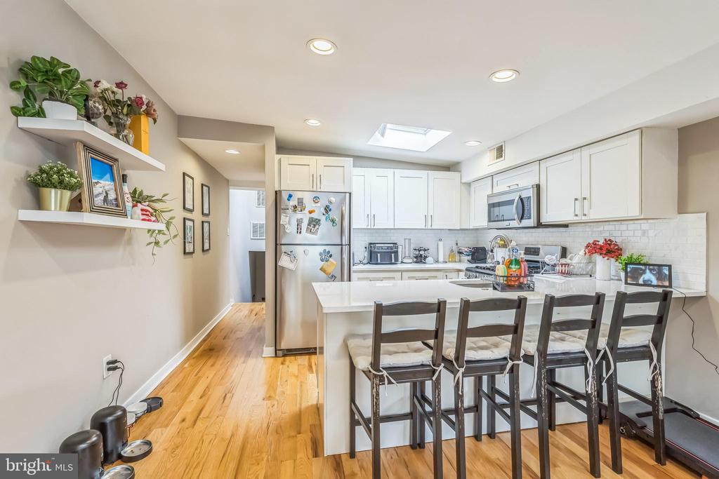 1522 MOUNT VERNON STREET 3