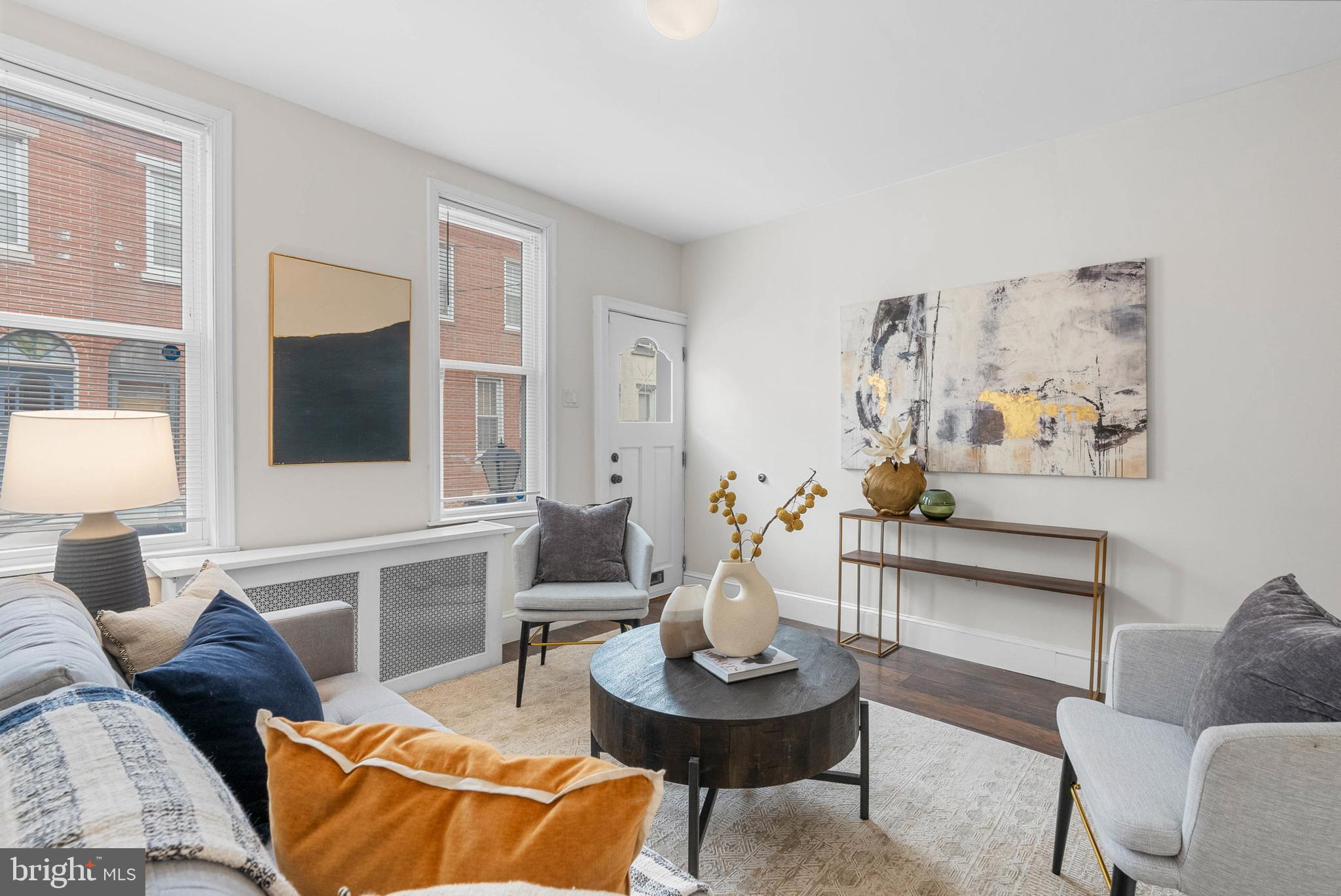 812 LIVINGSTON STREET