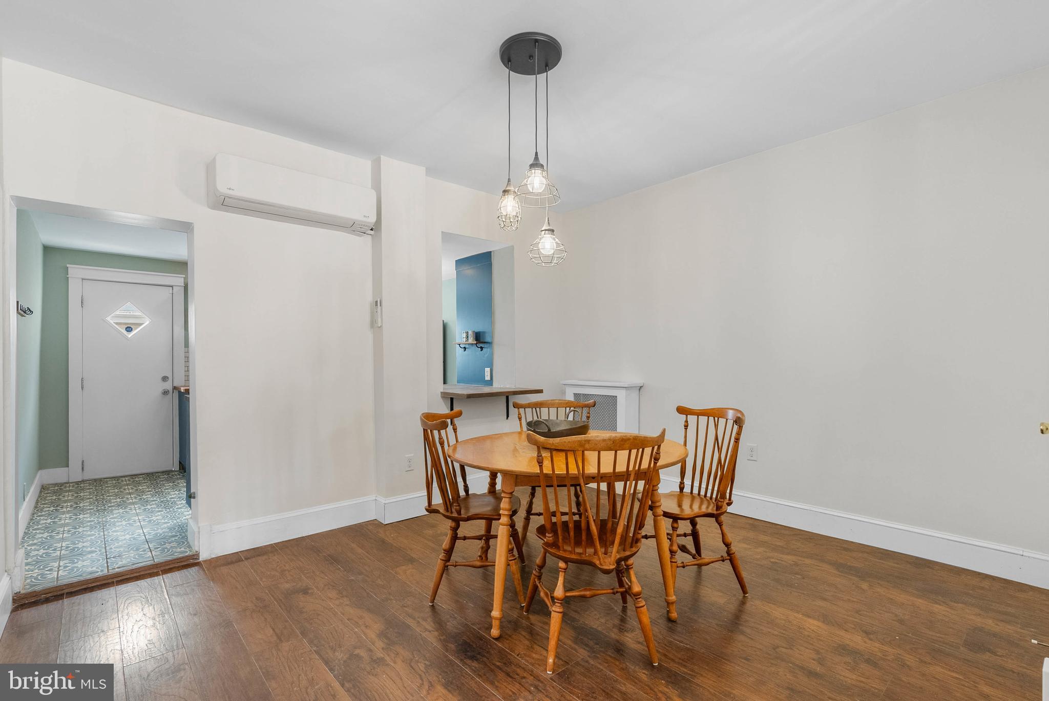 812 LIVINGSTON STREET