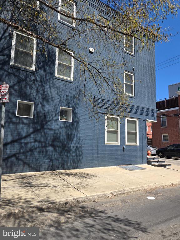 1300 N LAWRENCE STREET 1