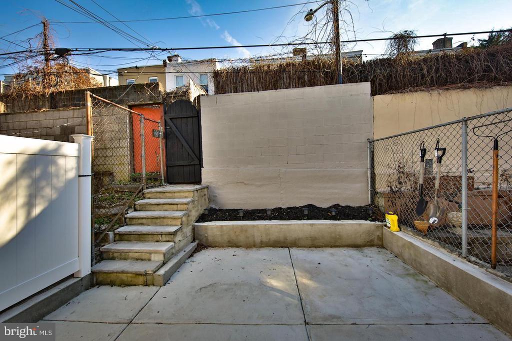 777 N 27TH STREET