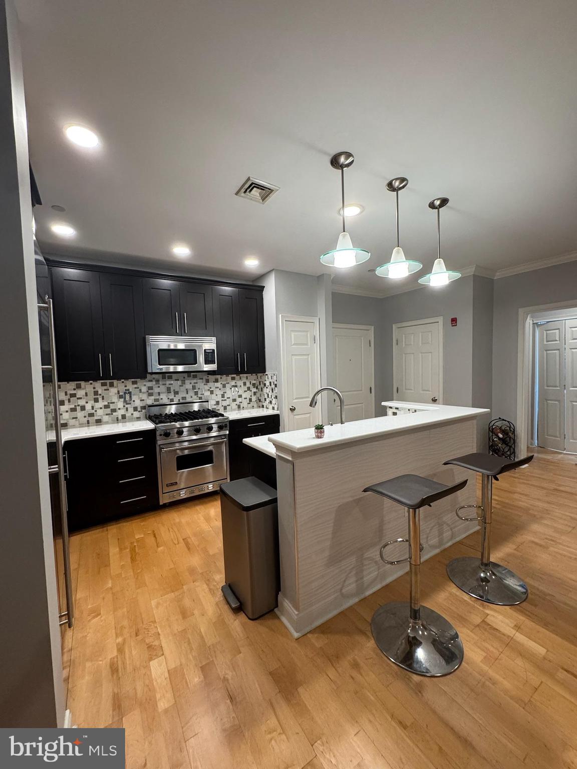 500 ADMIRALS WAY 101