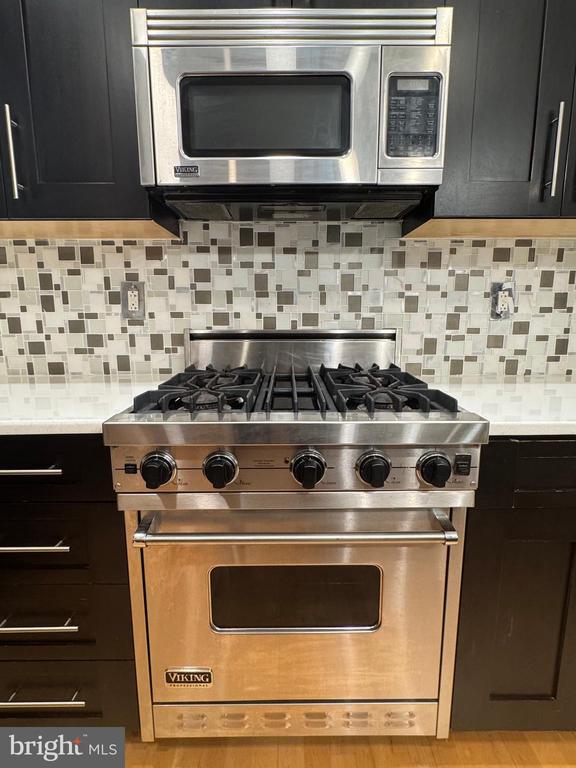500 ADMIRALS WAY 101
