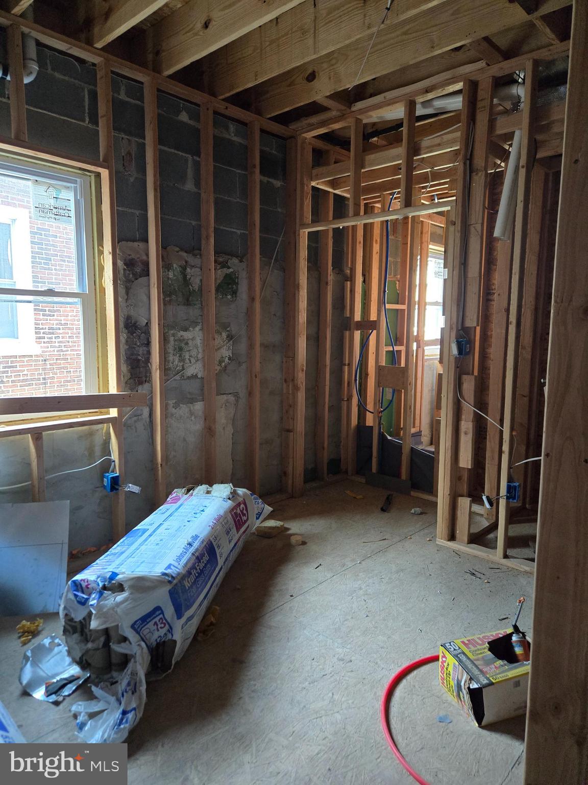 1406 E MOYAMENSING AVENUE