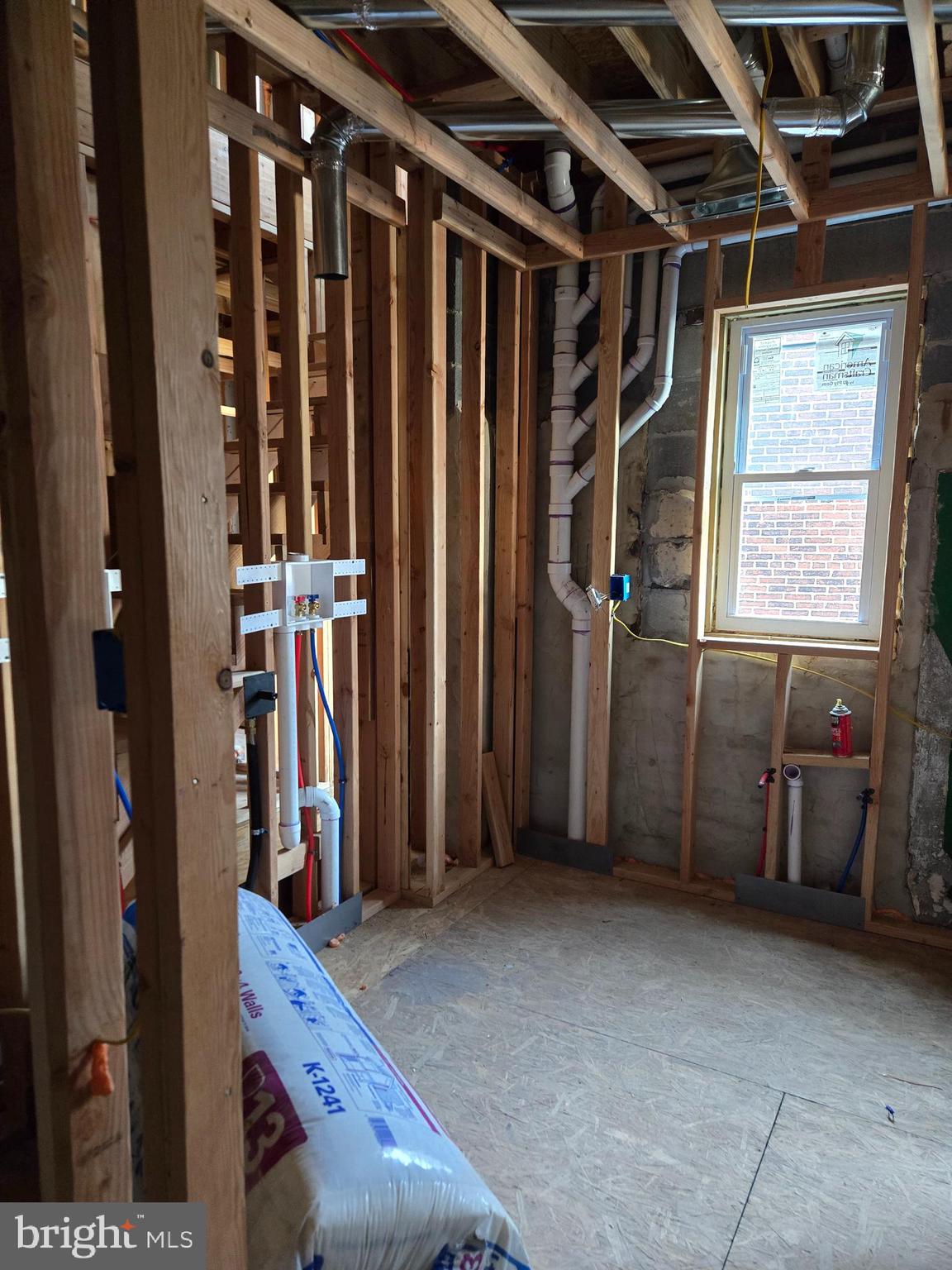 1406 E MOYAMENSING AVENUE