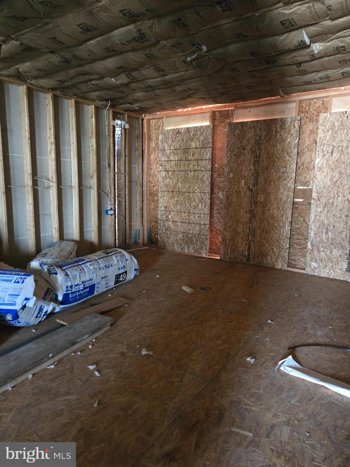 1406 E MOYAMENSING AVENUE