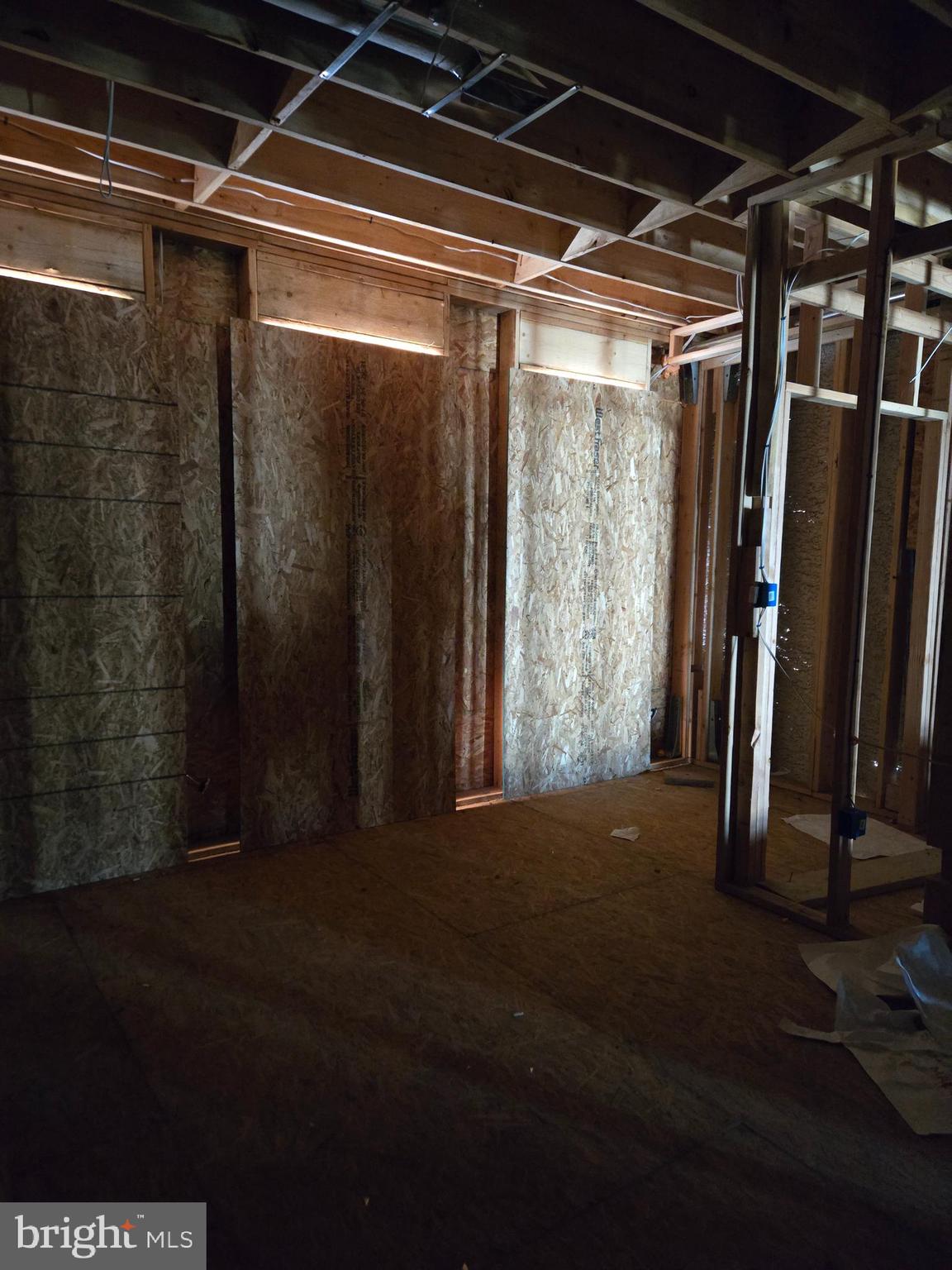 1406 E MOYAMENSING AVENUE