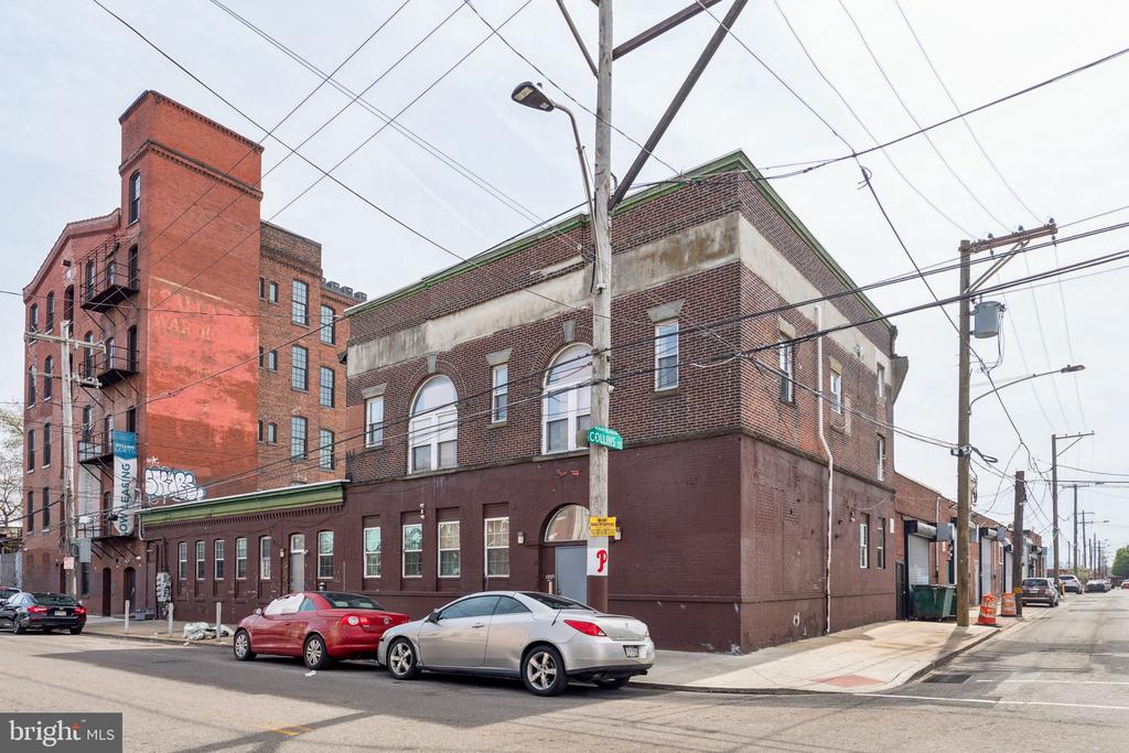 3475 COLLINS STREET 108