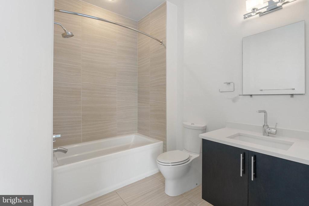 740 S COLUMBUS BOULEVARD 74