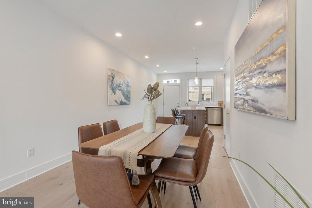 740 S COLUMBUS BOULEVARD 74