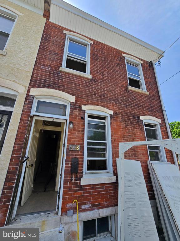 338 E ARMAT STREET