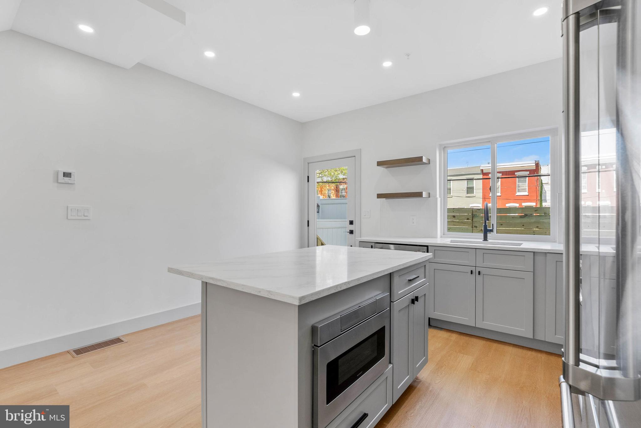 723 MERCY STREET