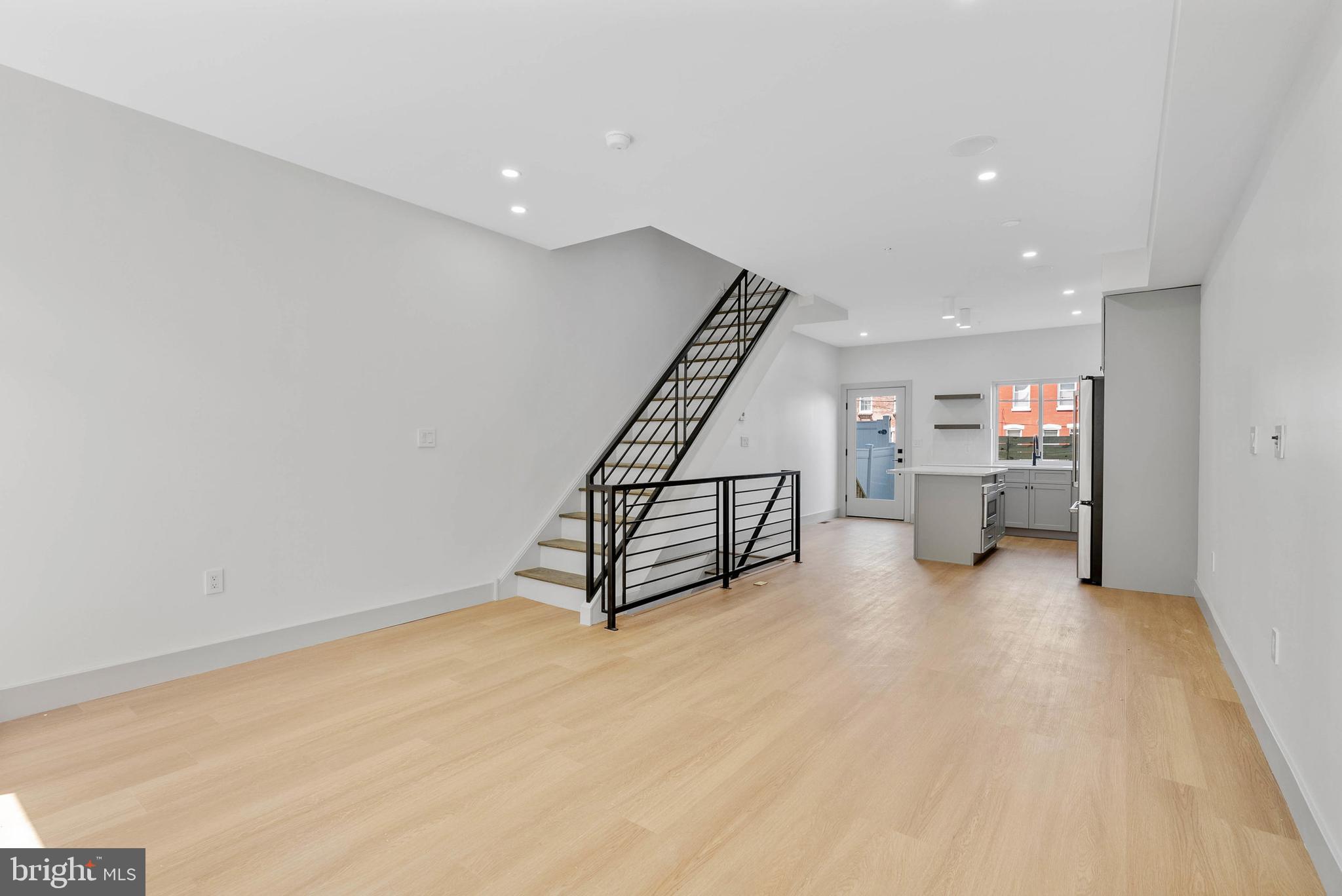 723 MERCY STREET