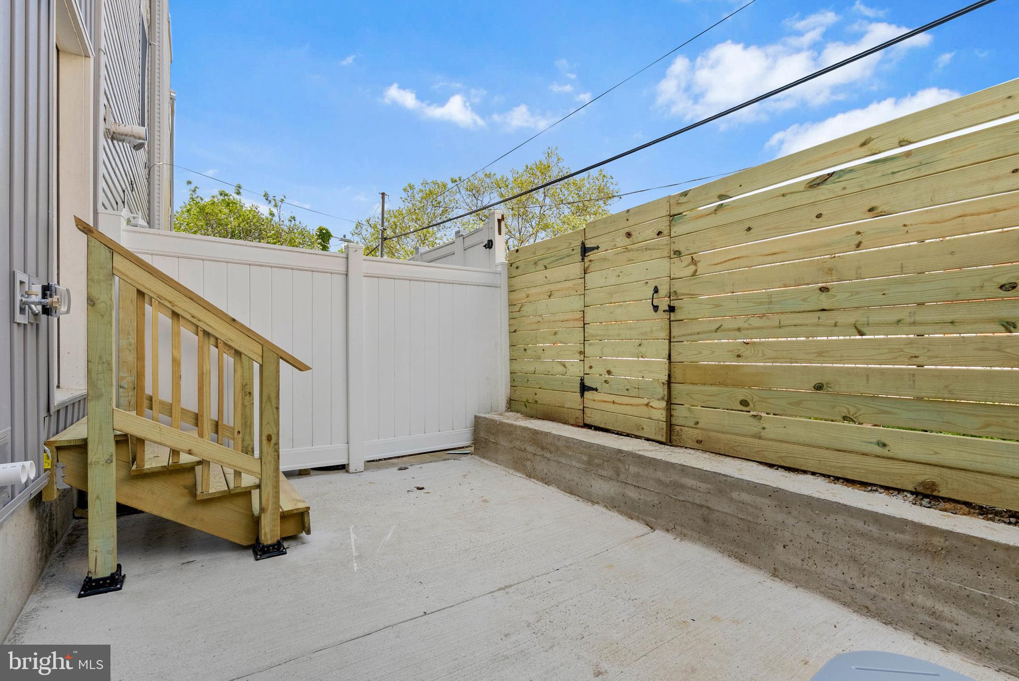 723 MERCY STREET
