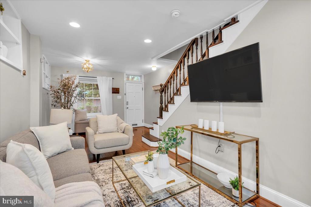 521 S 27TH STREET