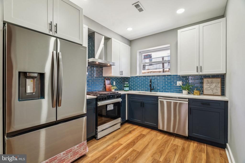 2230 CANTRELL STREET