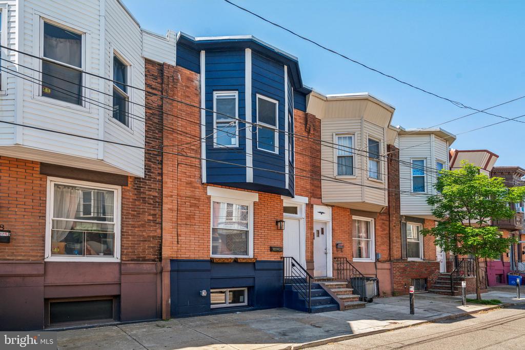 2230 CANTRELL STREET