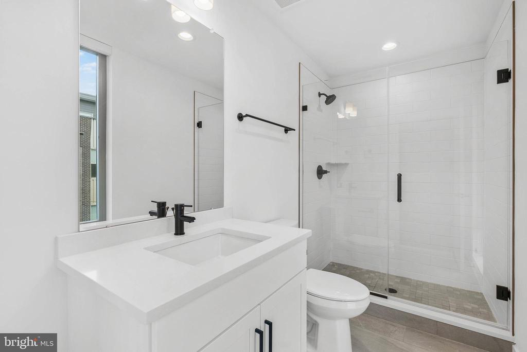 3212 EVERGREEN WALK