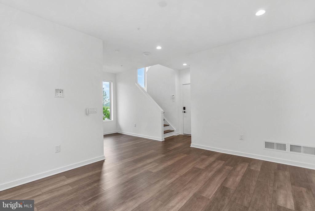 3212 EVERGREEN WALK