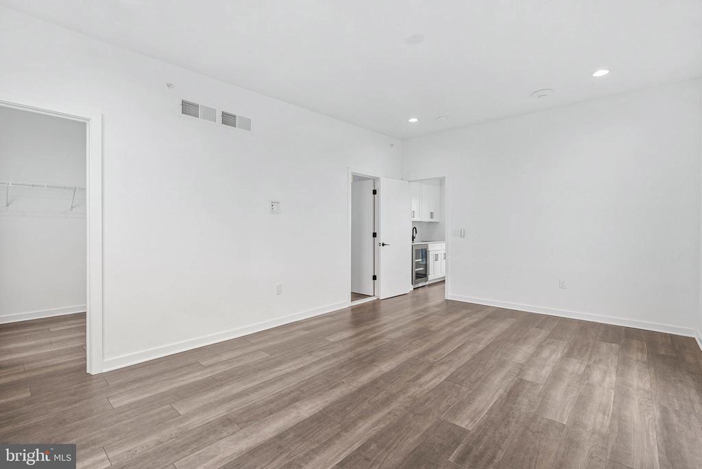 3212 EVERGREEN WALK