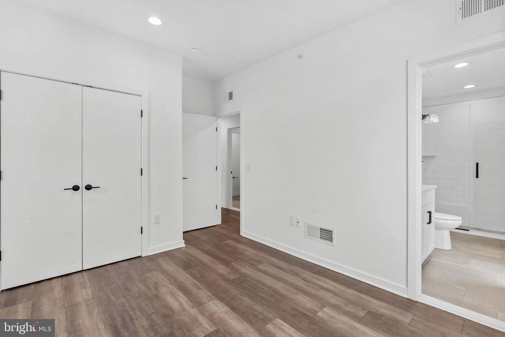 3212 EVERGREEN WALK