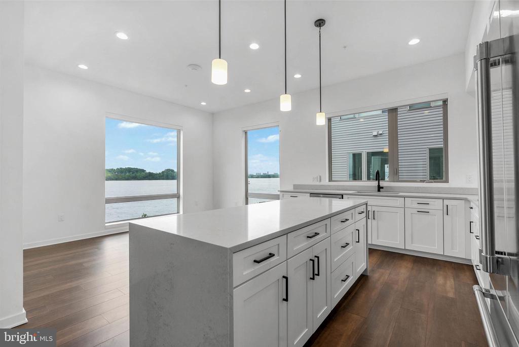 3212 EVERGREEN WALK