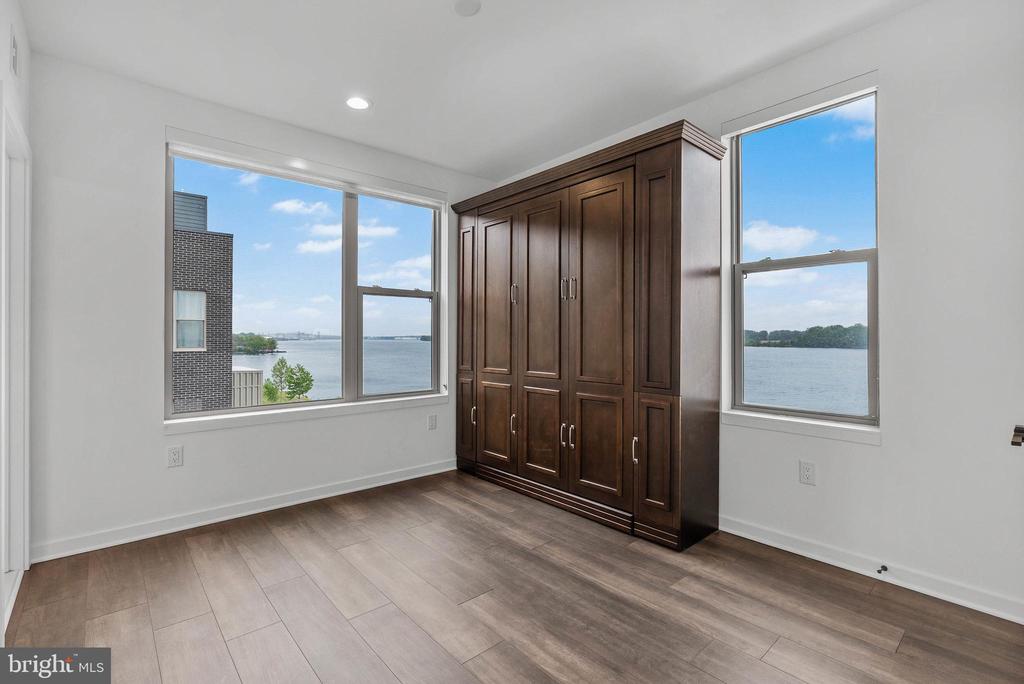3212 EVERGREEN WALK