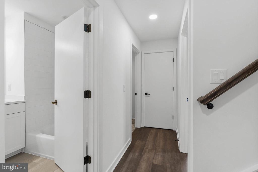 3212 EVERGREEN WALK