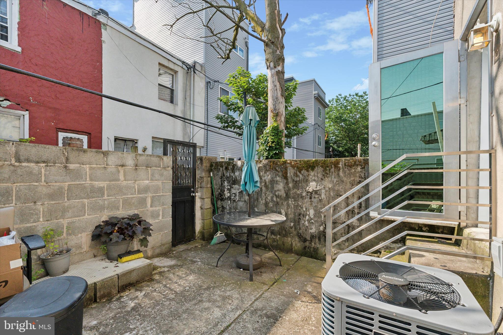 1313 S STANLEY STREET