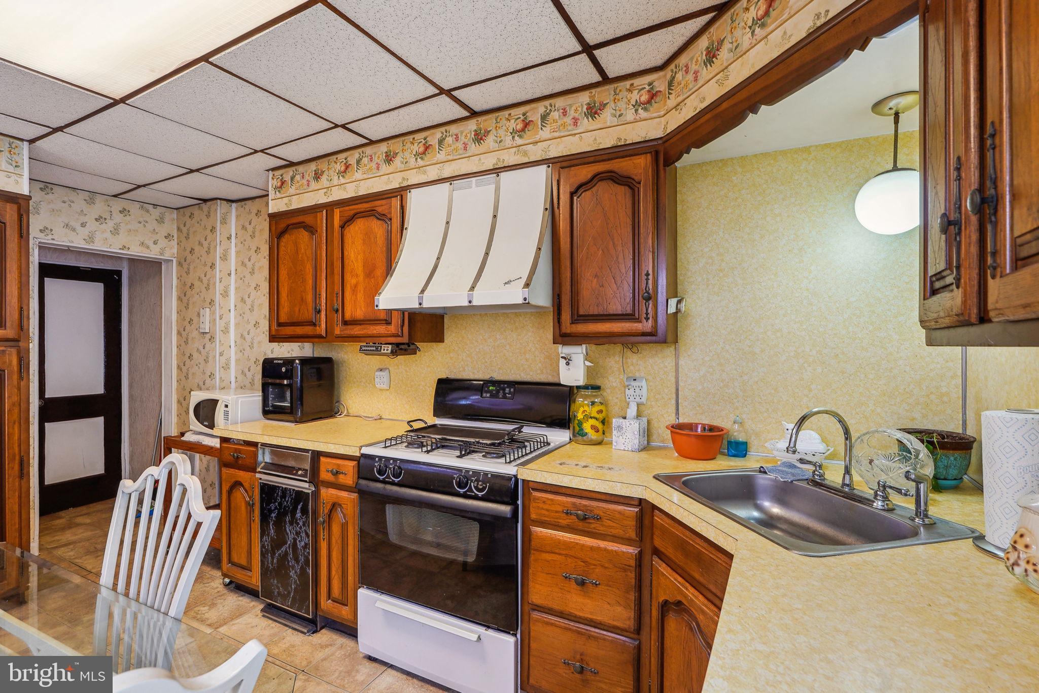 1031 ELLSWORTH STREET