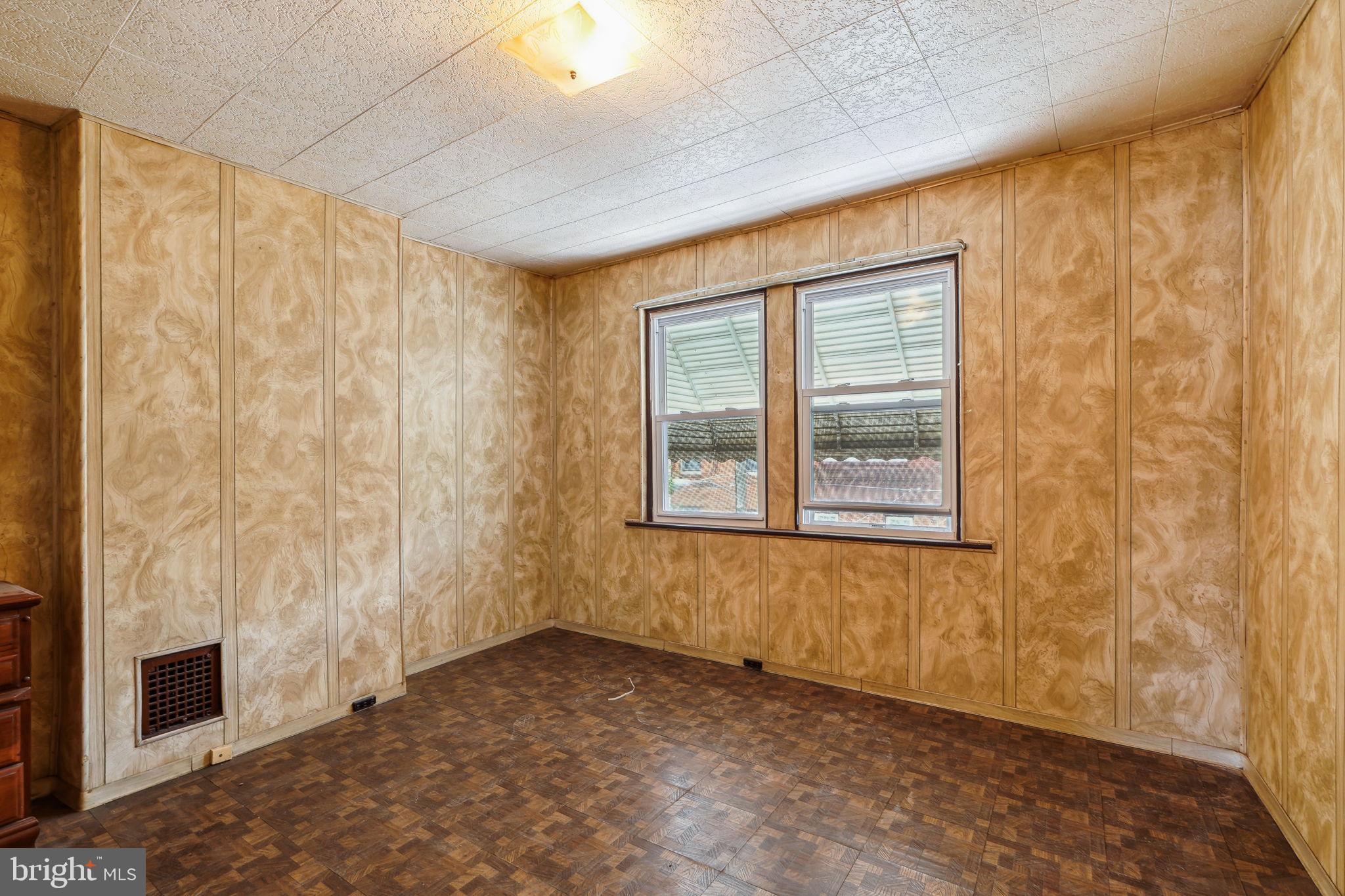 1031 ELLSWORTH STREET