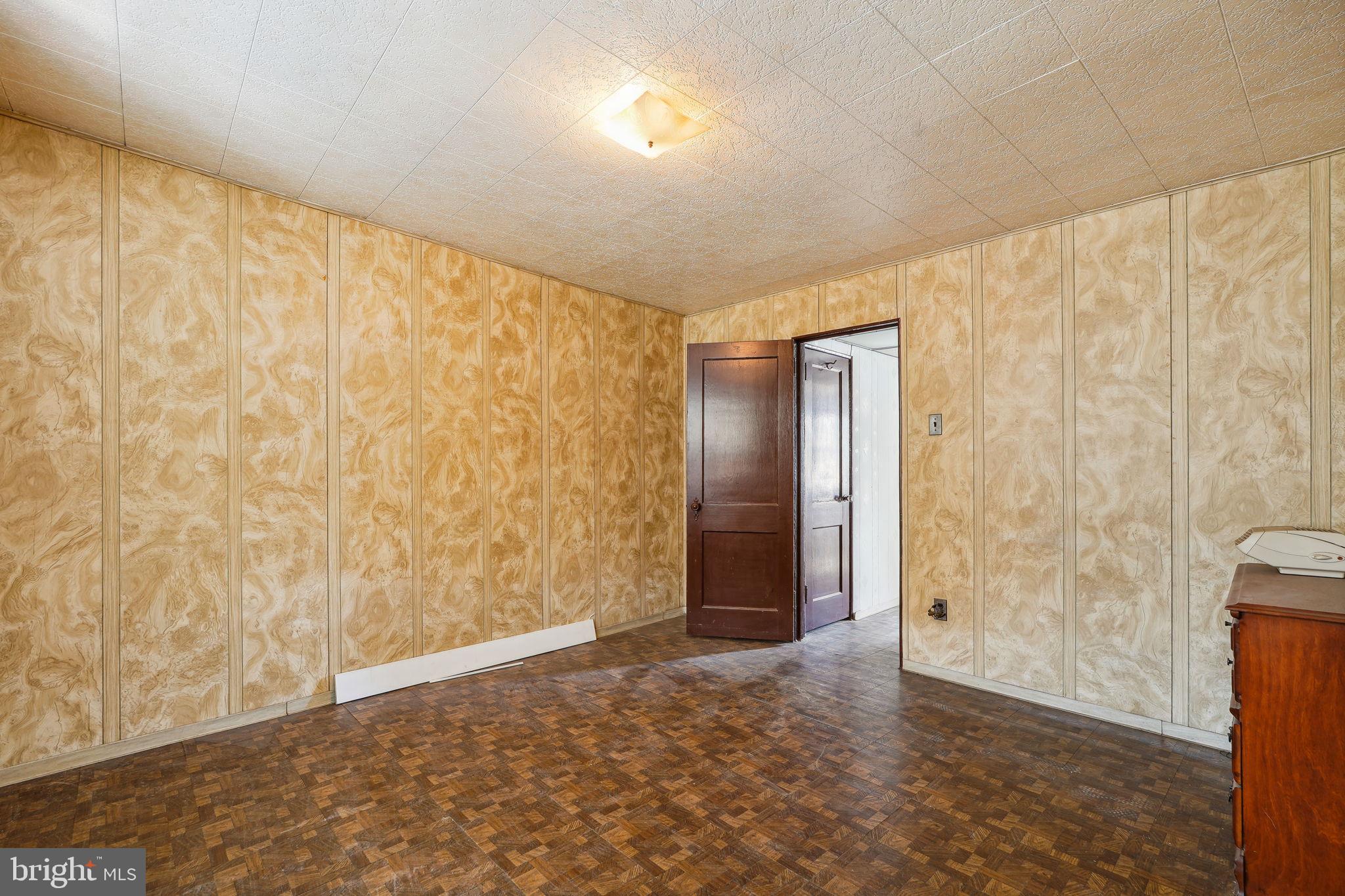 1031 ELLSWORTH STREET