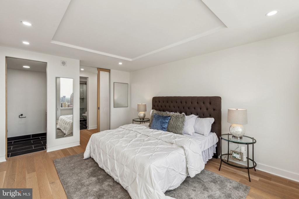 604 S WASHINGTON SQUARE 36 2917
