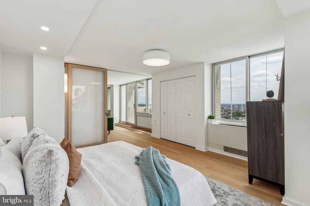 604 S WASHINGTON SQUARE 36 2917
