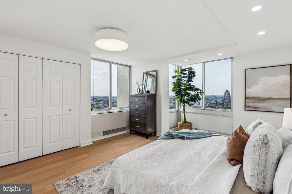 604 S WASHINGTON SQUARE 36 2917
