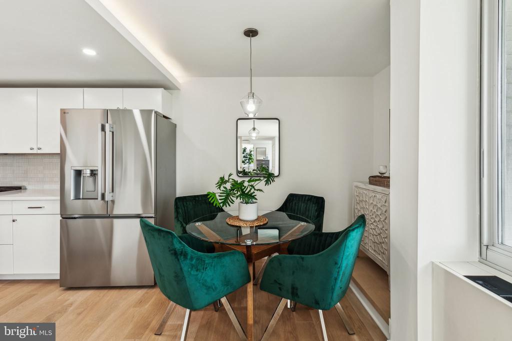604 S WASHINGTON SQUARE 36 2917