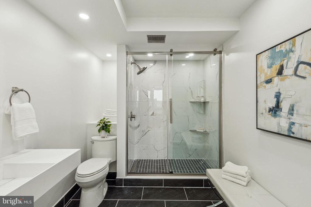 604 S WASHINGTON SQUARE 36 2917